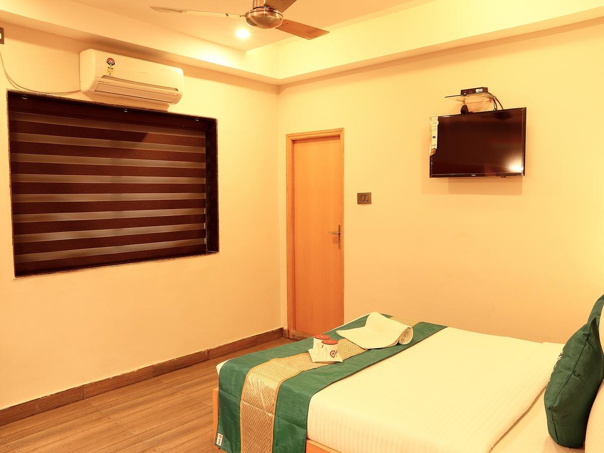Hotel Oyo 3363 Near Sarat Bose Road Calcuta Exterior foto