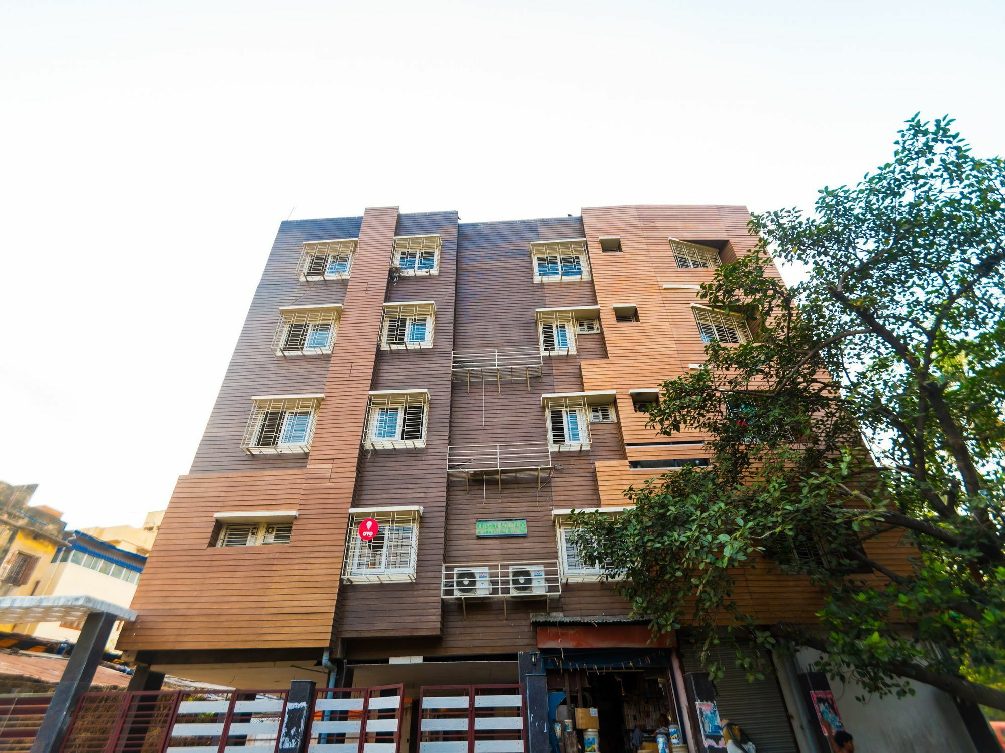 Hotel Oyo 3363 Near Sarat Bose Road Calcuta Exterior foto